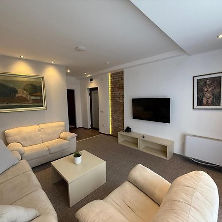 Hotel Happy Dimitrovgrad Esterno foto