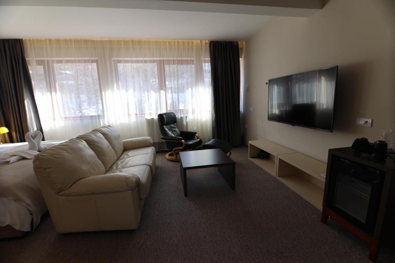 Hotel Happy Dimitrovgrad Esterno foto